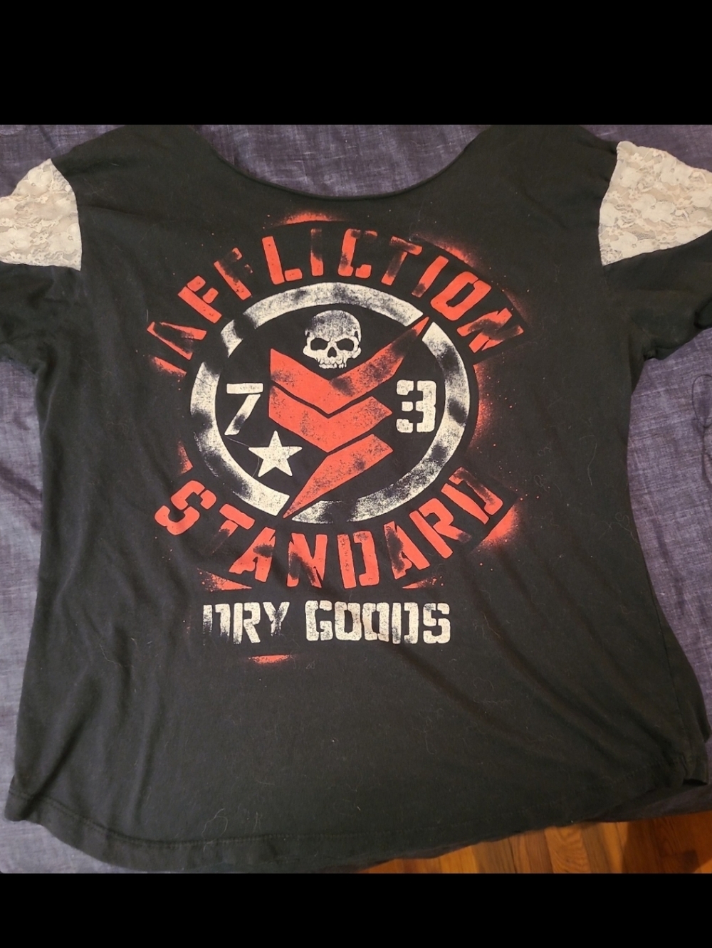 Affliction Fluer & Skull Tees Large - Picture 6 of 7